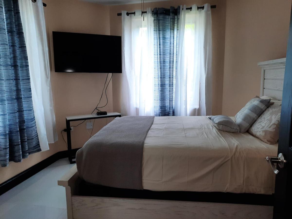 Deluxe Sandcastles Condos Ocho Rios Exterior photo