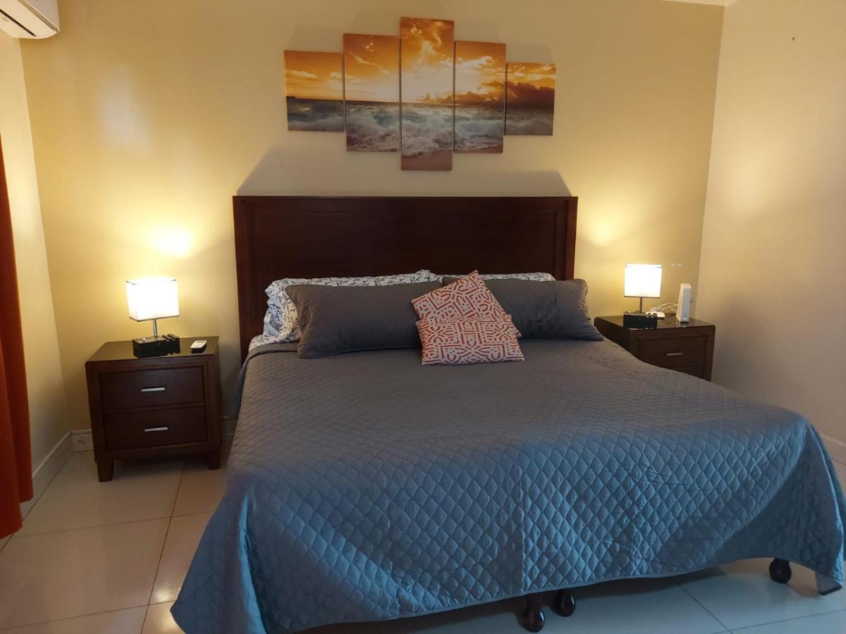 Deluxe Sandcastles Condos Ocho Rios Exterior photo