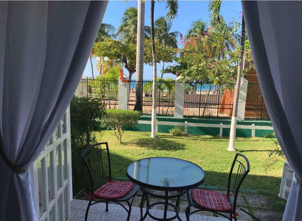 Deluxe Sandcastles Condos Ocho Rios Exterior photo