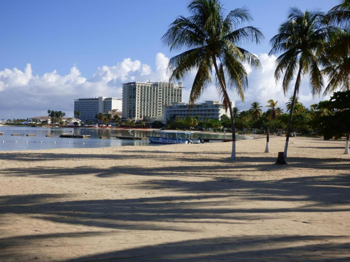 Deluxe Sandcastles Condos Ocho Rios Exterior photo