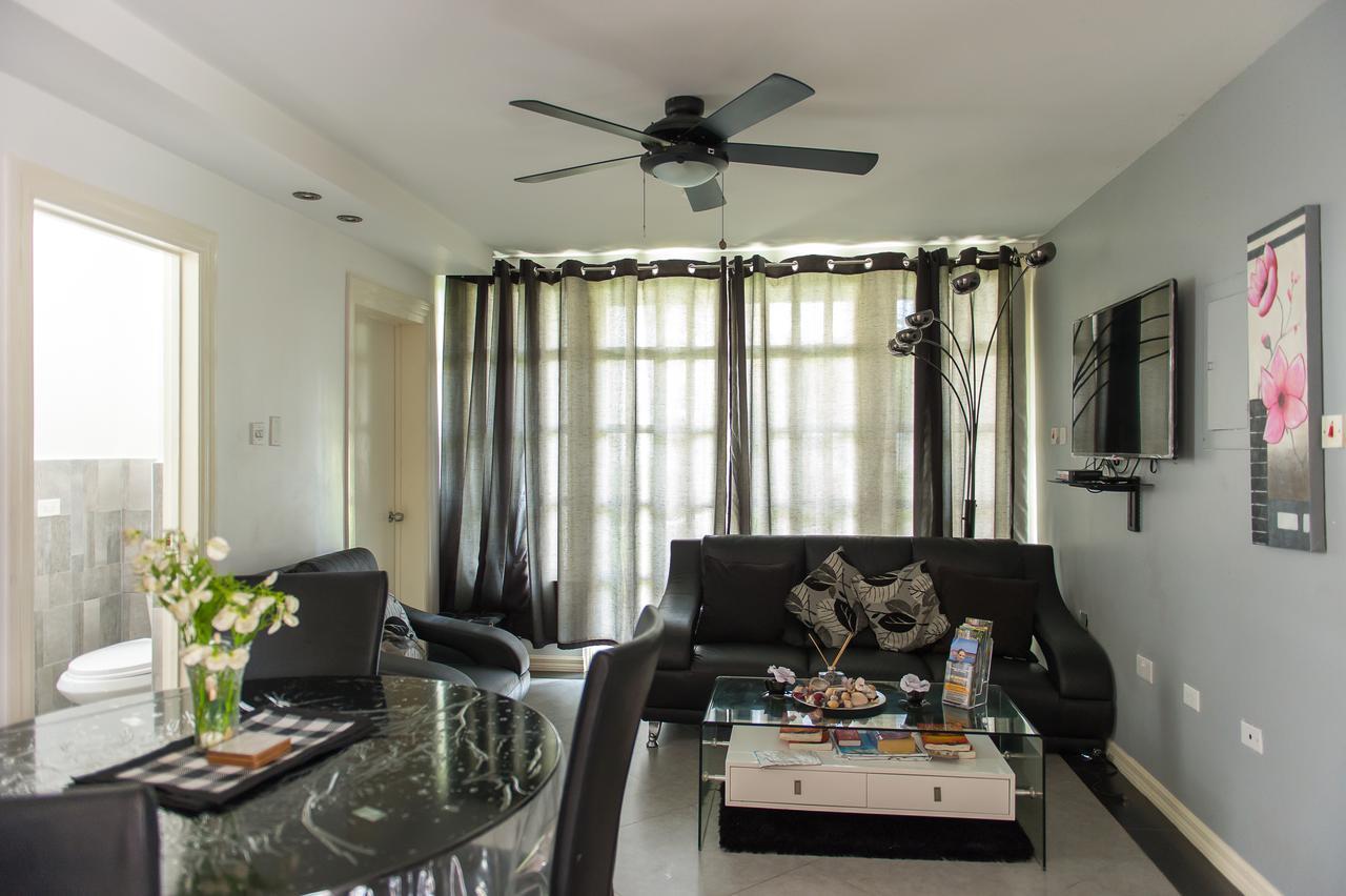 Deluxe Sandcastles Condos Ocho Rios Exterior photo